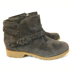 Teva De La Vina Suede Ankle Boots
